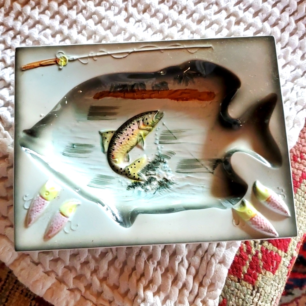 💥SOLD💥Occupied Japan Hand Crafted Trout Dish/Ashtray - Picture 4 of 13
